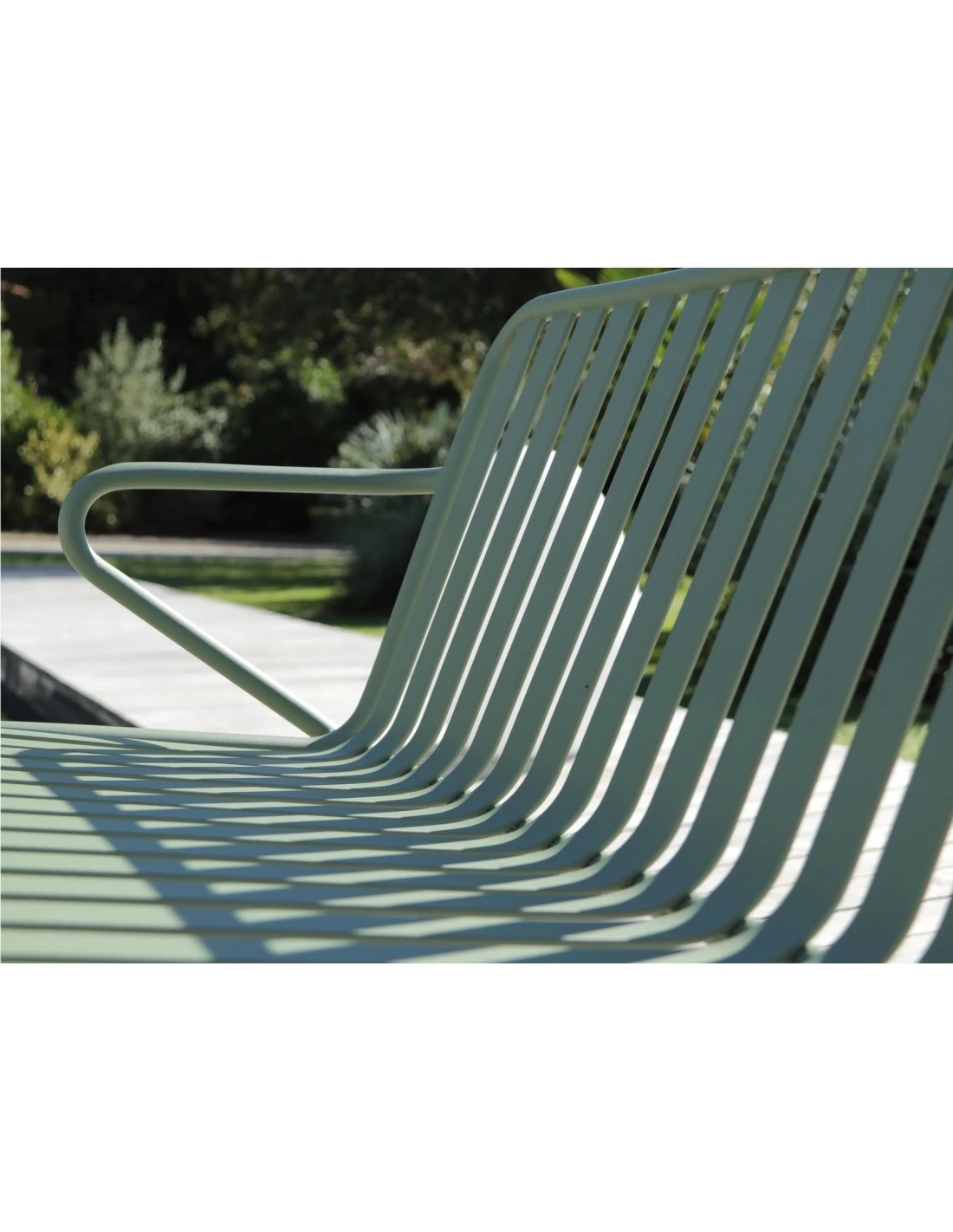 Canapé Vero 3 Places En Aluminium Coloris Au Choix - Amande 4 Canapé Vero 3 Places En Aluminium Coloris Au Choix - Amande – Image 2