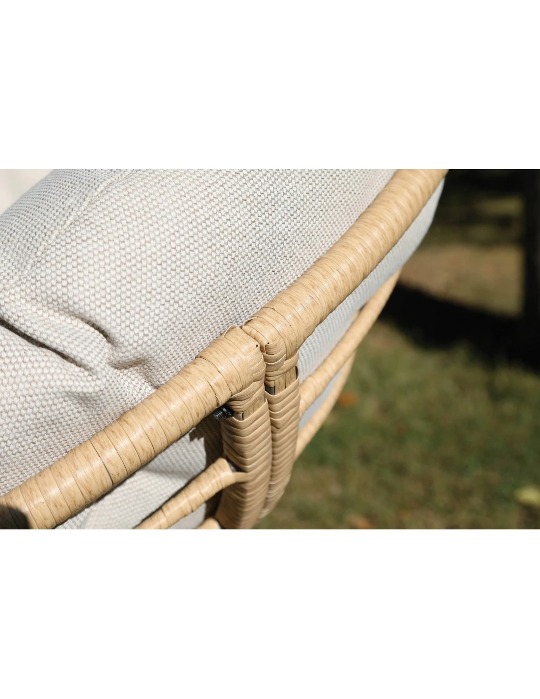 Fauteuil LOVE Pivotant En Aluminium Et Résine 5 Fauteuil LOVE Pivotant En Aluminium Et Résine – Image 3