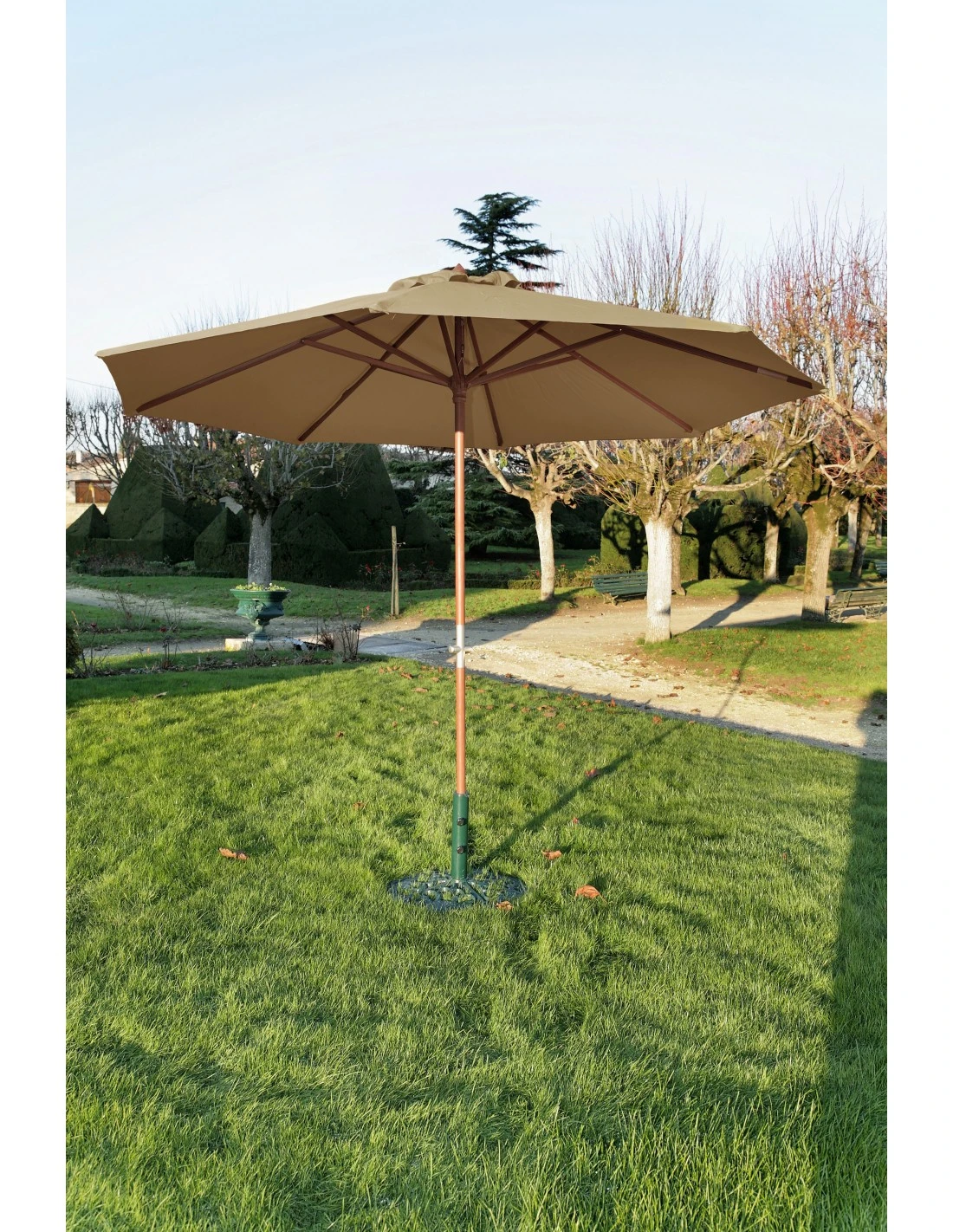 Parasol Bois Ø300 Cm Ouverture à Manivelle En 3 Coloris - Taupe 5 Parasol Bois Ø300 Cm Ouverture à Manivelle En 3 Coloris - Taupe – Image 3