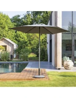 Parasol Droit Rond Soya Ø2.7m - Acier Et Polyester - Taupe 12 Parasol Droit Rond Soya Ø2.7m - Acier Et Polyester - Taupe -Petit Coin Vert Magasin parasol droit rond soya o27m acier et polyester taupe 4