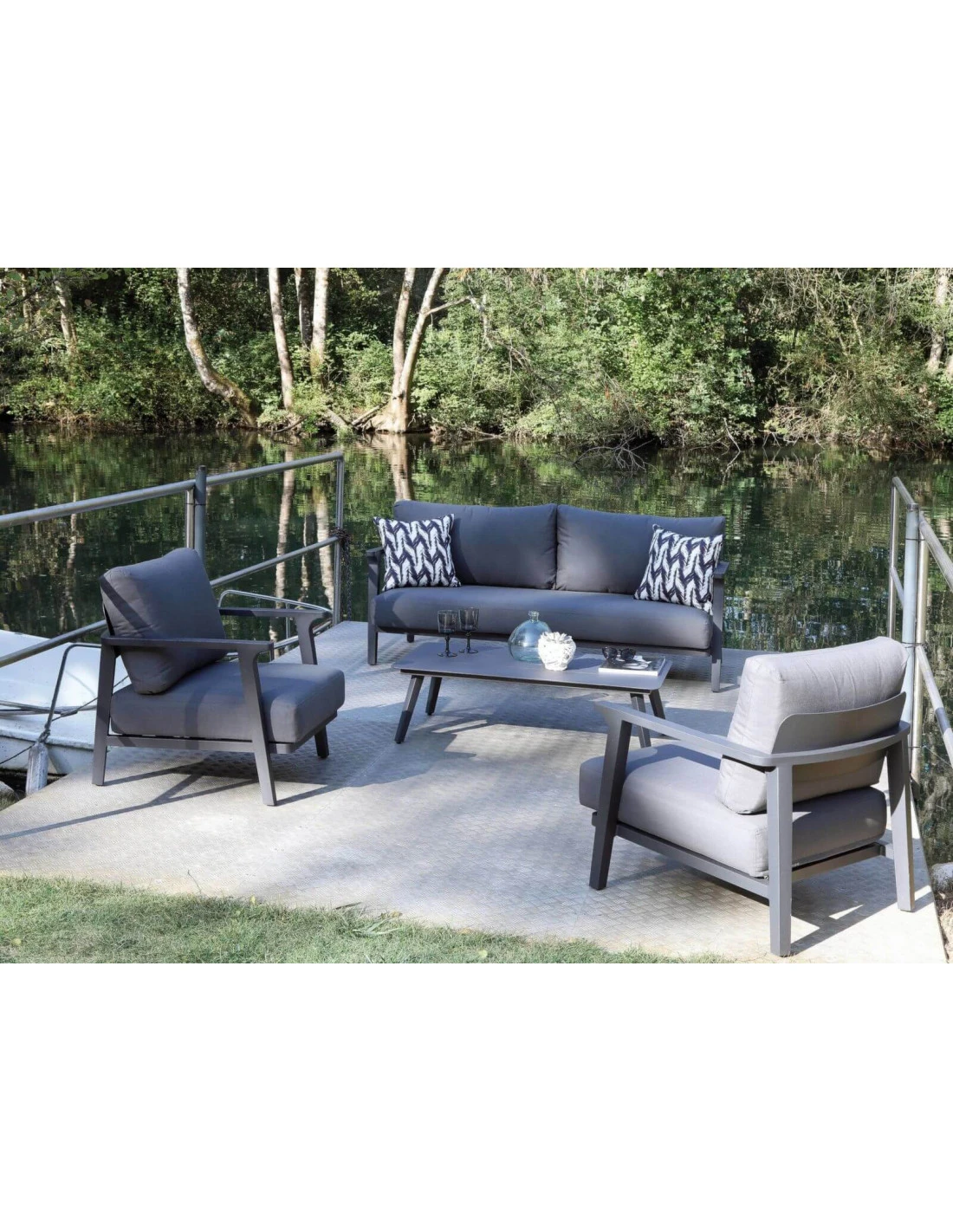 Salon De Jardin 4 Places Lava - Aluminium/Coussins Sundbrella- Graphite 8 Salon De Jardin 4 Places Lava - Aluminium/Coussins Sundbrella- Graphite – Image 6