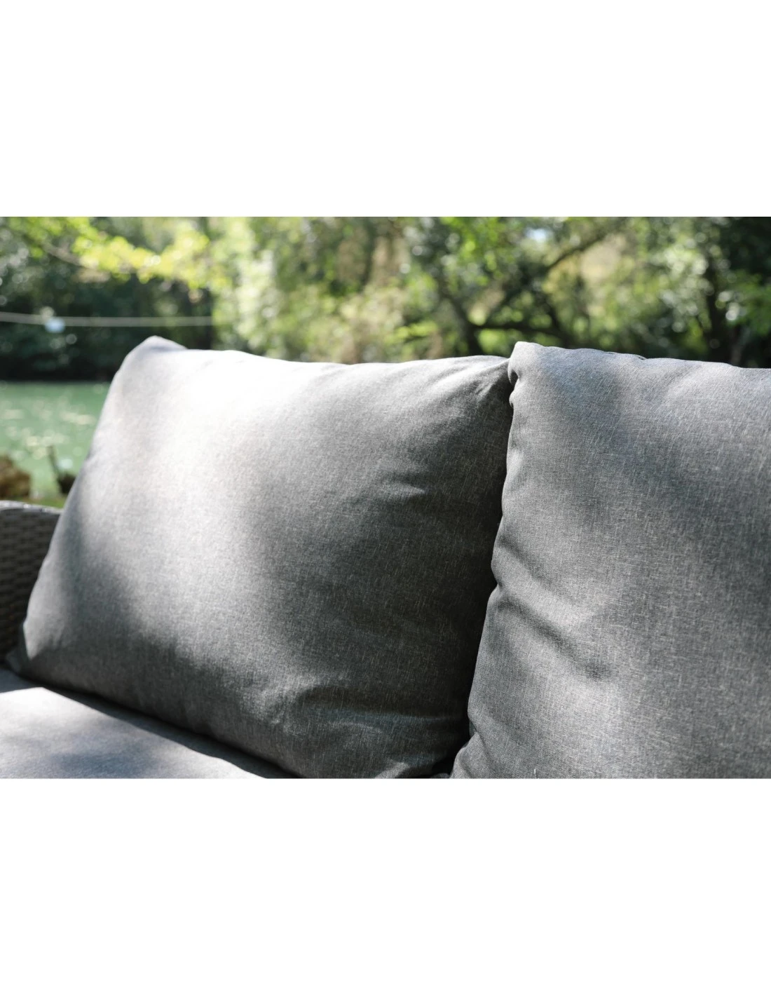 Salon De Jardin Anémone 4 Places - Acier époxy Et Résine Plate Grey 7 Salon De Jardin Anémone 4 Places - Acier époxy Et Résine Plate Grey – Image 5