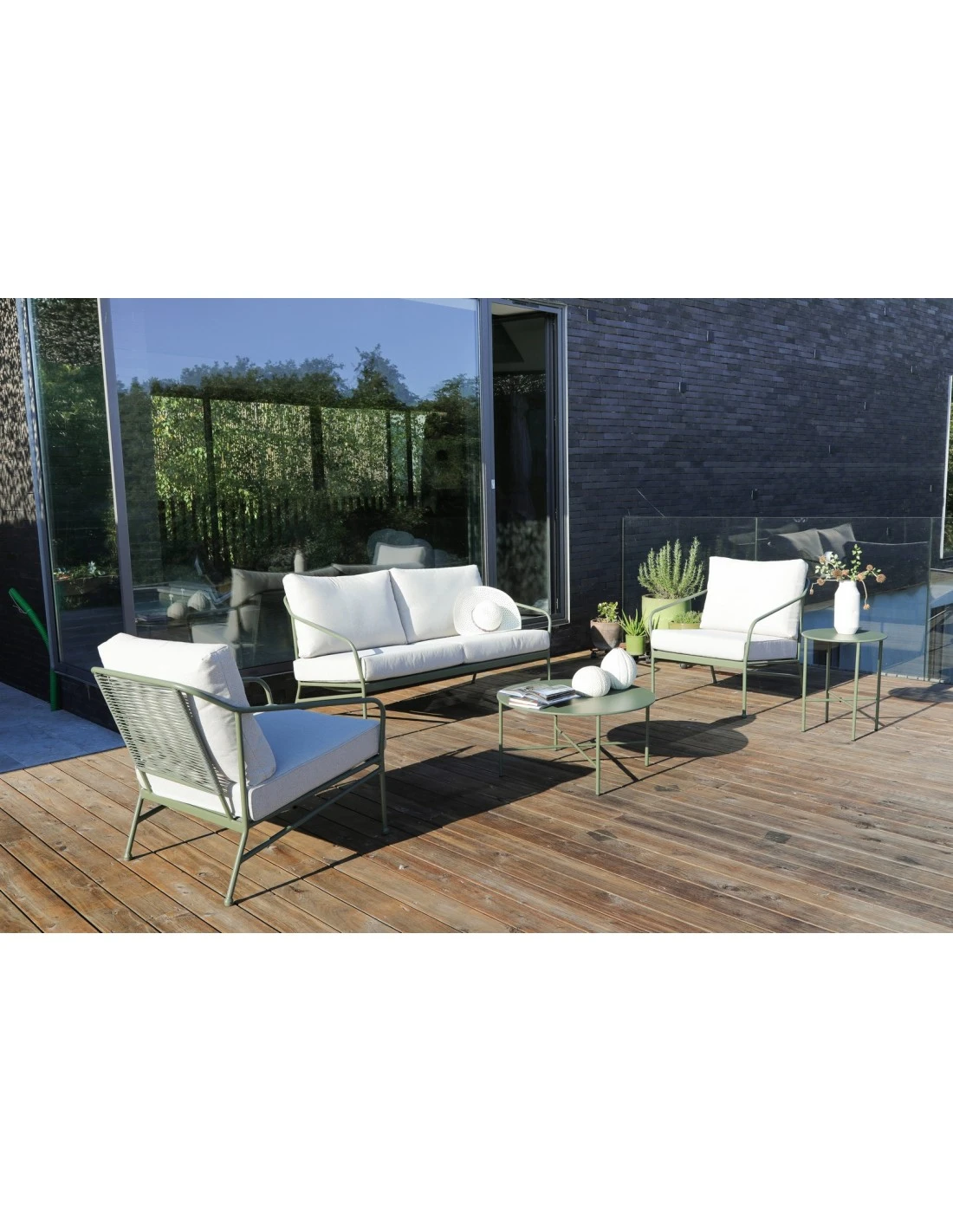 Salon De Jardin Noa 4 Places En Acier Vert Et Coussins Polyester 3 Salon De Jardin Noa 4 Places En Acier Vert Et Coussins Polyester