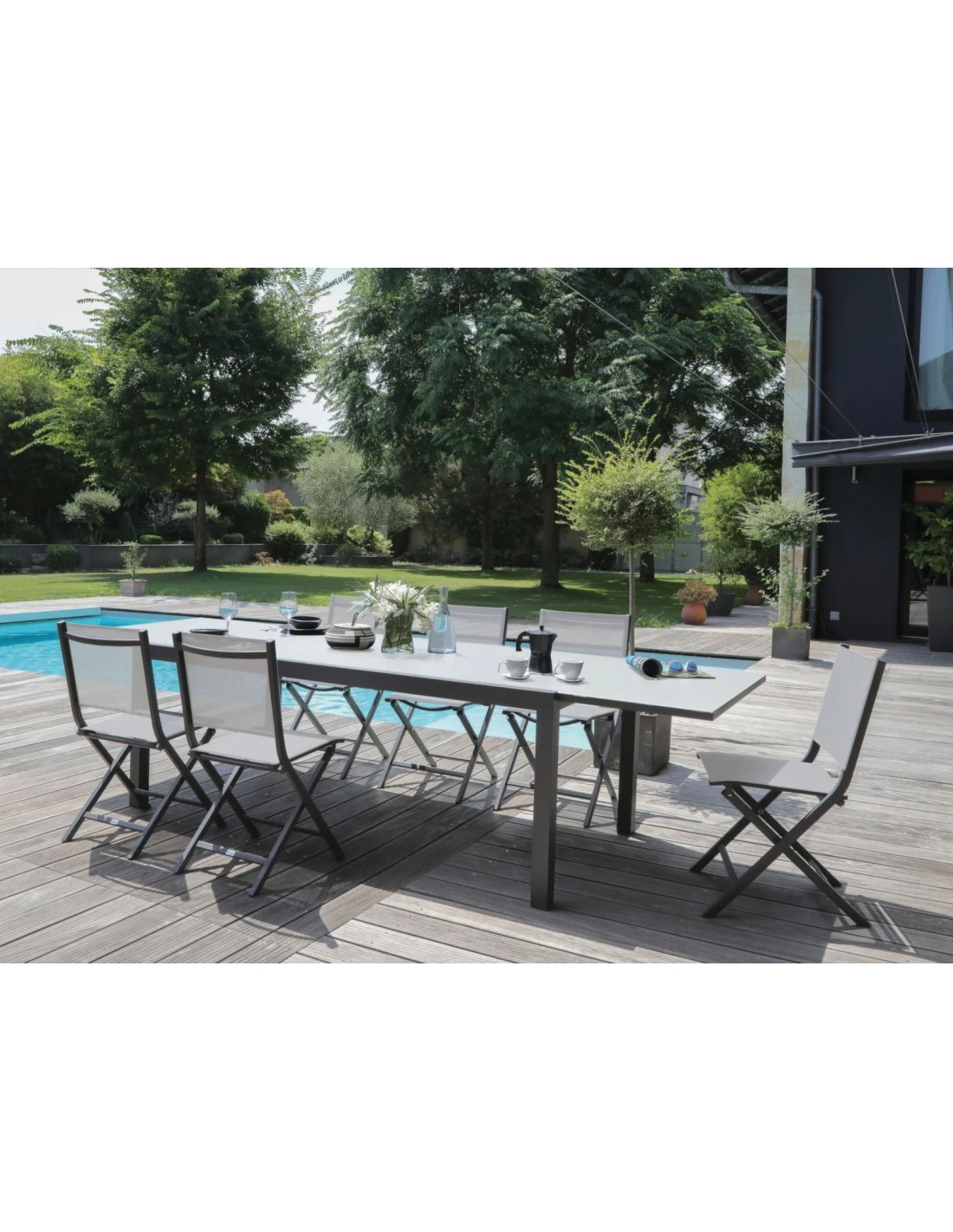 Table De Jardin Elise Extensible - 8 à 12 Places - Aluminium Et Verre - Graphite / Perle 5 Table De Jardin Elise Extensible - 8 à 12 Places - Aluminium Et Verre - Graphite / Perle – Image 3