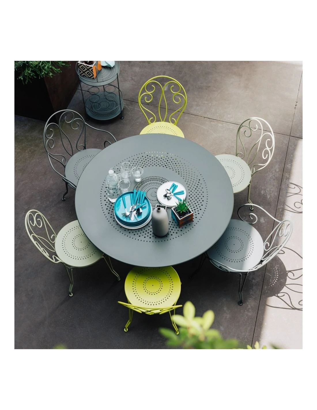 Table De Jardin Montmartre D.117 Cm - Métal Ronde - Cerise Noire 4 Table De Jardin Montmartre D.117 Cm - Métal Ronde - Cerise Noire – Image 2