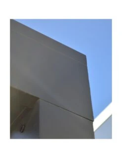 Tonnelle Bioclimatique Eris Motorisé 4x4m En Aluminium Grey Blanc -Petit Coin Vert Magasin tonnelle bioclimatique eris motorise 4x4m en aluminium grey blanc 7